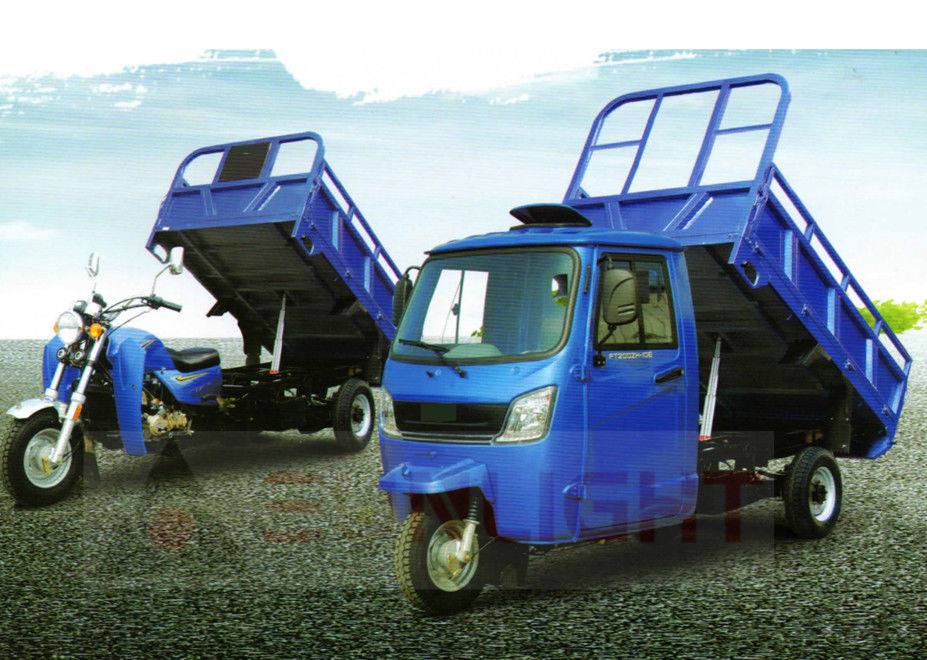 Benzin-Fracht-Dreiradkipplaster für Transport-geschlossene Kabinen-hydraulisches Kipper-Auto entladen fournisseur